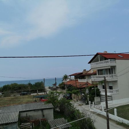 Ο Ακλόνητος Aparthotel Nea Mesangala Exterior photo