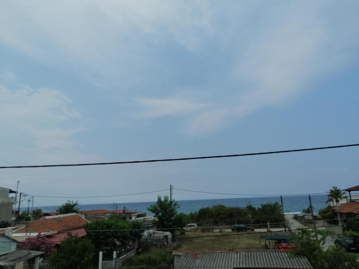 Ο Ακλόνητος Aparthotel Nea Mesangala Exterior photo