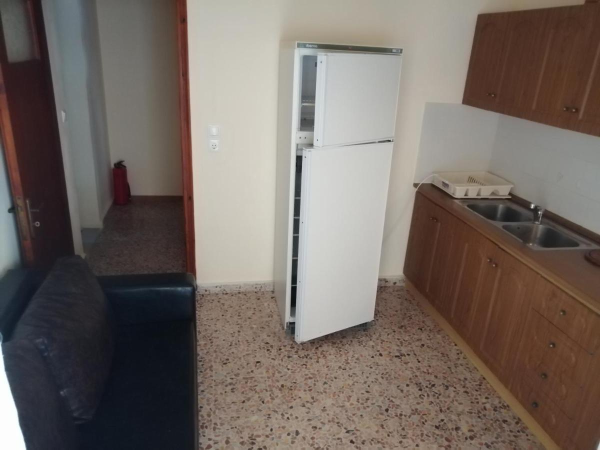 Ο Ακλόνητος Aparthotel Nea Mesangala Exterior photo
