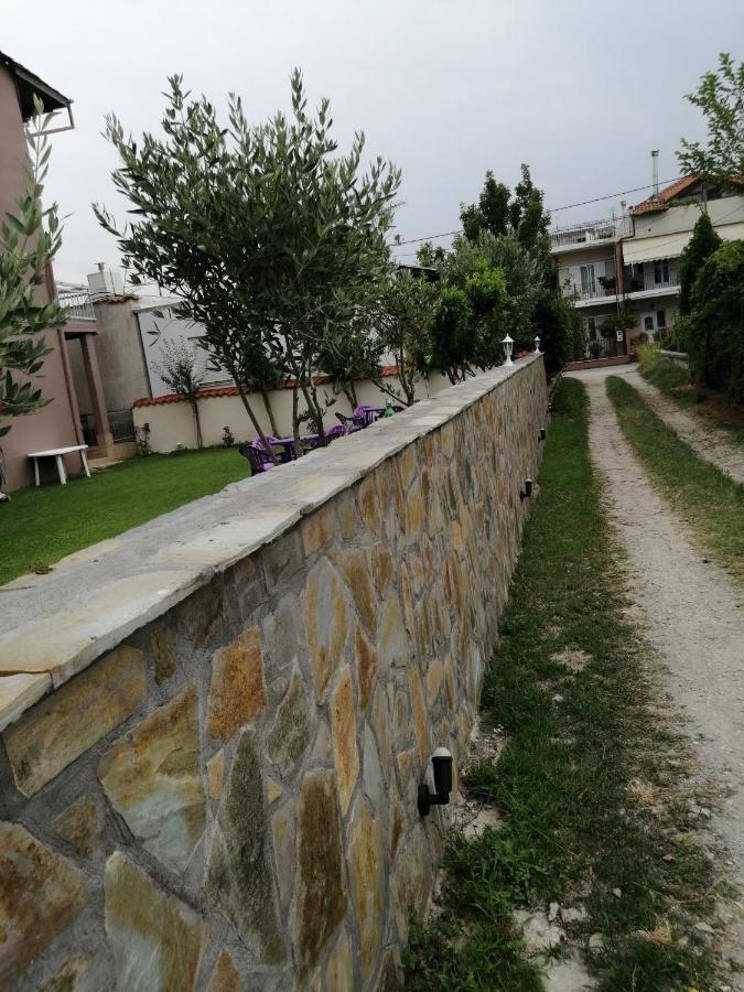 Ο Ακλόνητος Aparthotel Nea Mesangala Exterior photo