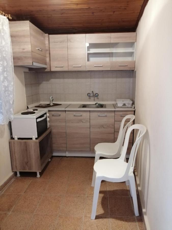 Ο Ακλόνητος Aparthotel Nea Mesangala Exterior photo