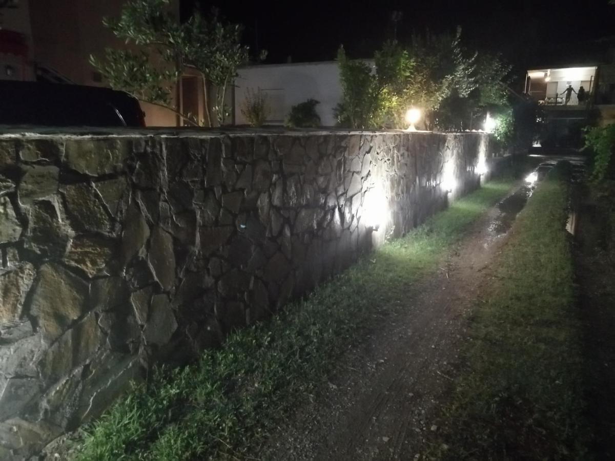 Ο Ακλόνητος Aparthotel Nea Mesangala Exterior photo